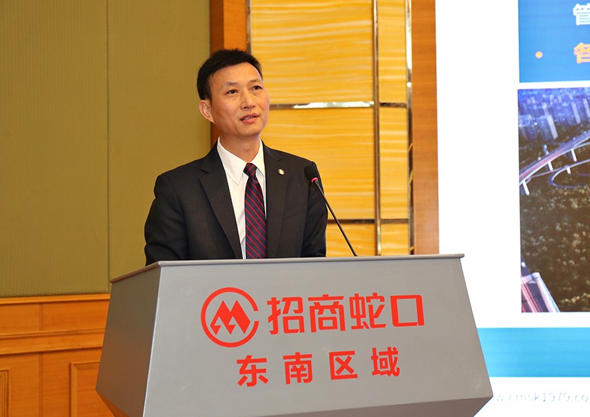 黄总报告图片2-850.jpg